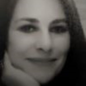 Photo of Suzanne Milton