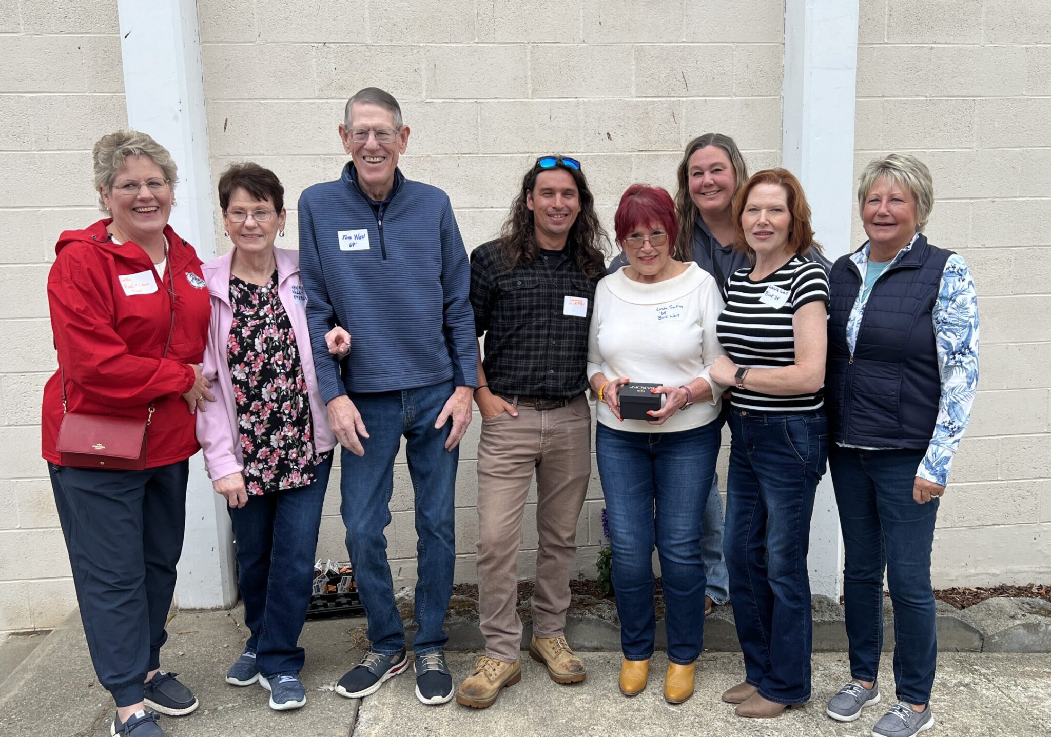 Photo of Bink's siblings and niece, along with Linda Wall-Sullivan and her daughter, Laura, at the reunion.