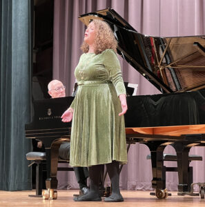 Nicole Sonbert singing and Scott Rednour on piano.