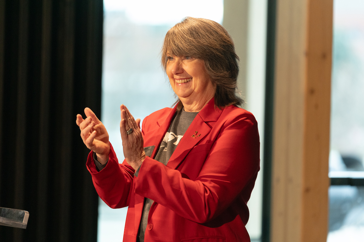 Linda Safford clapping